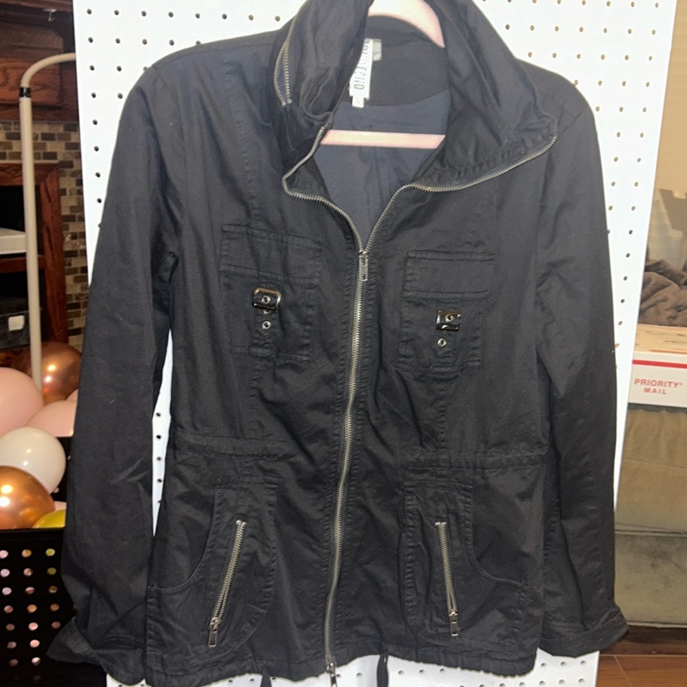 Monoreno Black‎ Jacket with 4 pockets zipper detail and hide away hoodie Size L